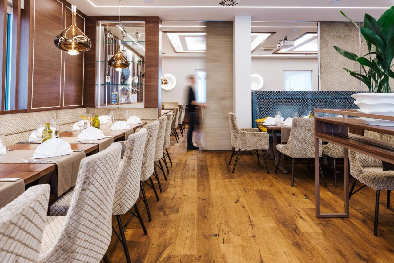 Tinschert Hotel-Restaurant-Partyservice Schwertberg Esterno foto